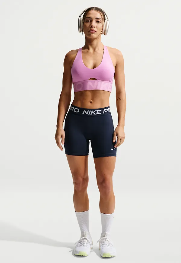 Nike Pro 365