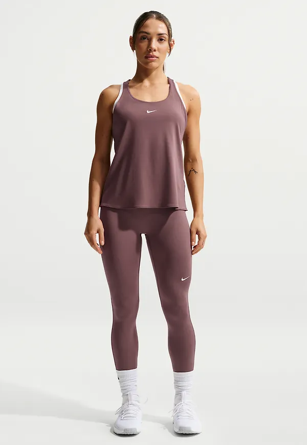 Nike Pro