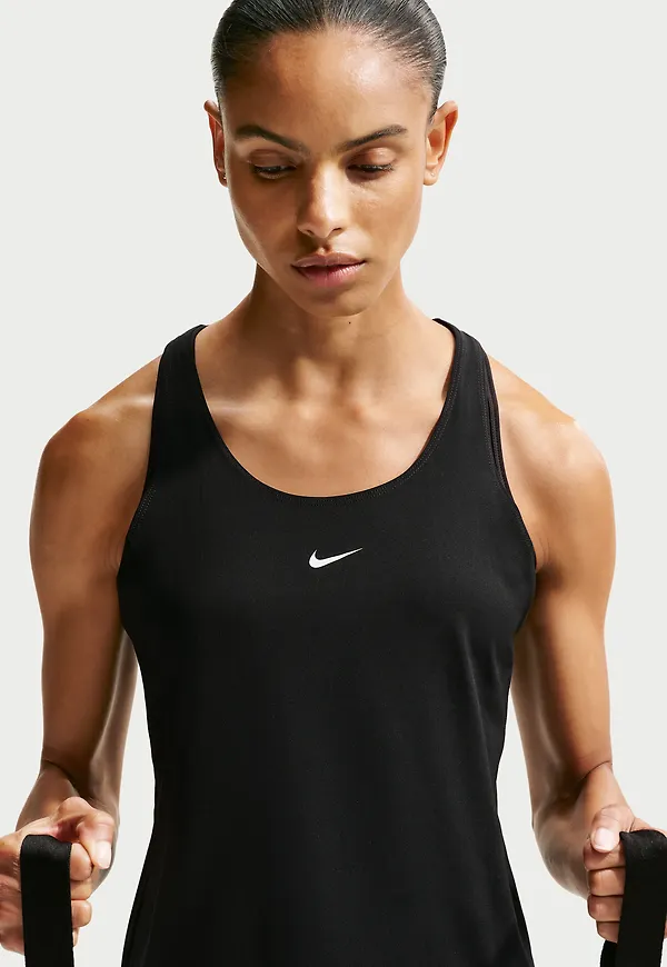 Nike Pro