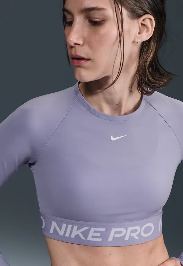 Nike Pro