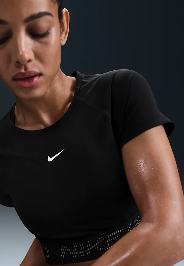 Nike Pro