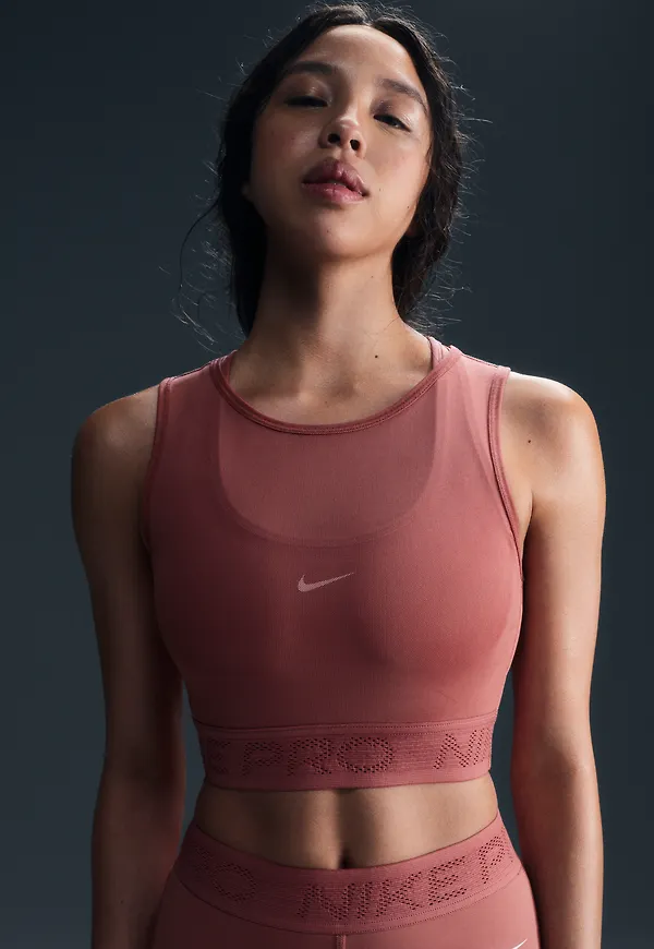 Nike Pro