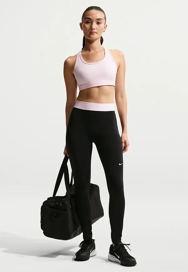 Nike Pro