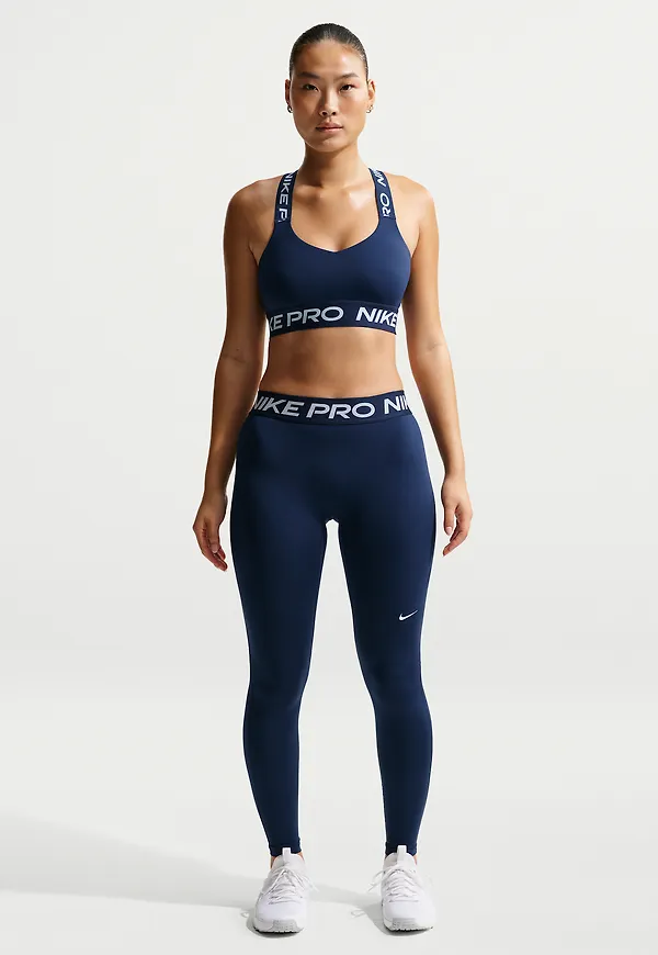 Nike Pro