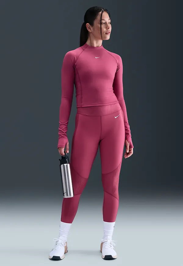 Nike Pro