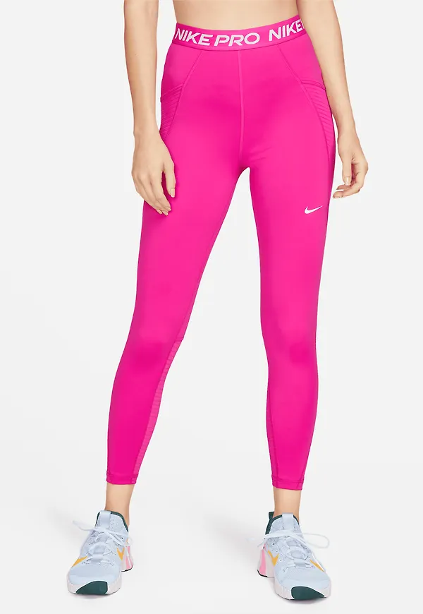 Nike Pro
