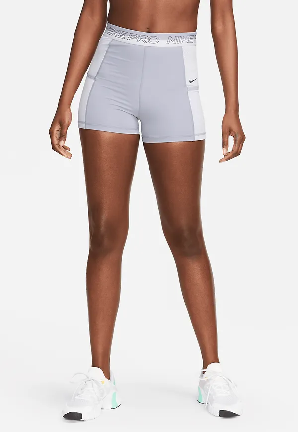 Nike Pro