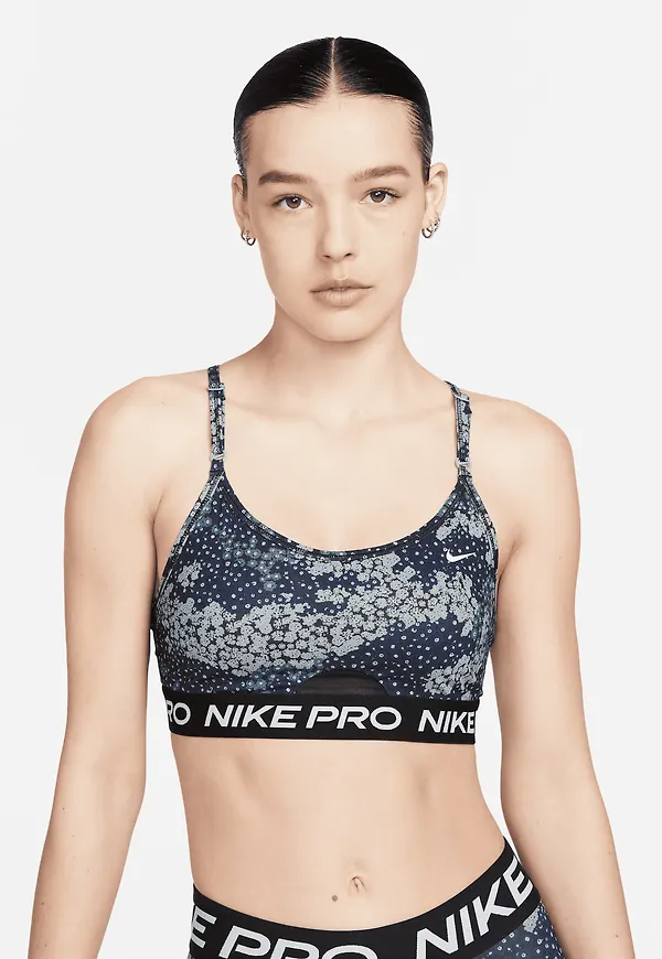 Nike Pro Indy