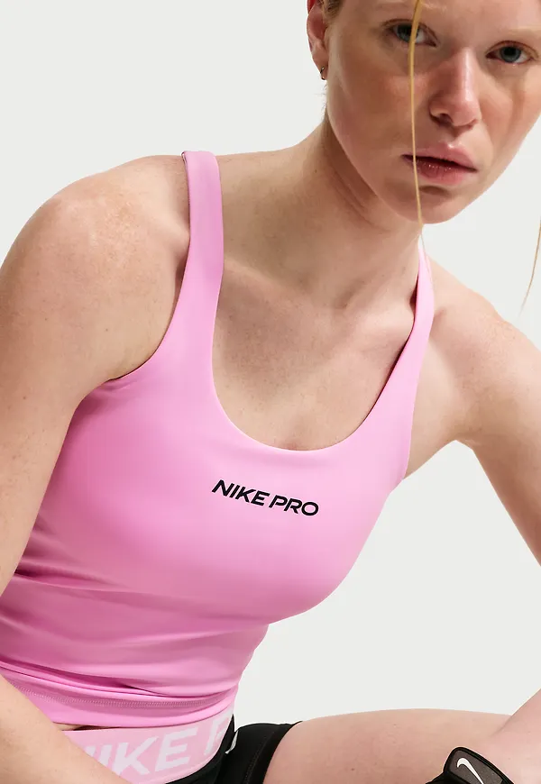 Nike Pro Sculpt