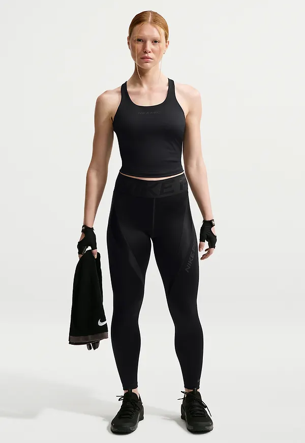 Nike Pro Sculpt