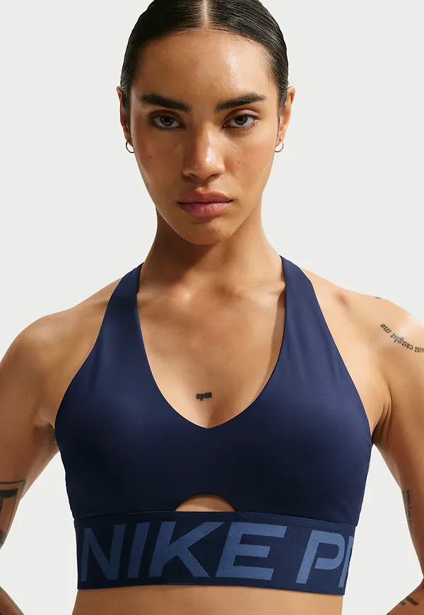 Nike Pro Sculpt