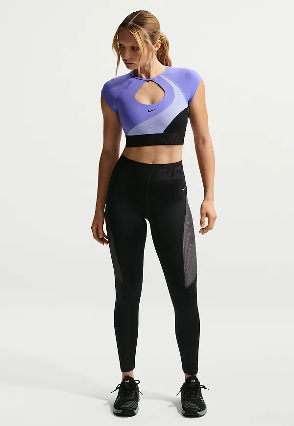 Nike Pro Sculpt
