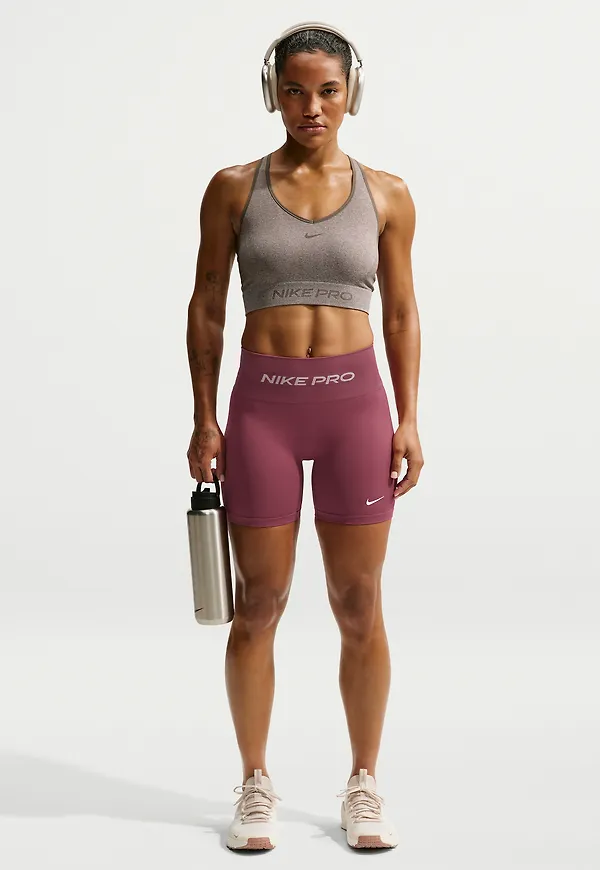Nike Pro Seamless