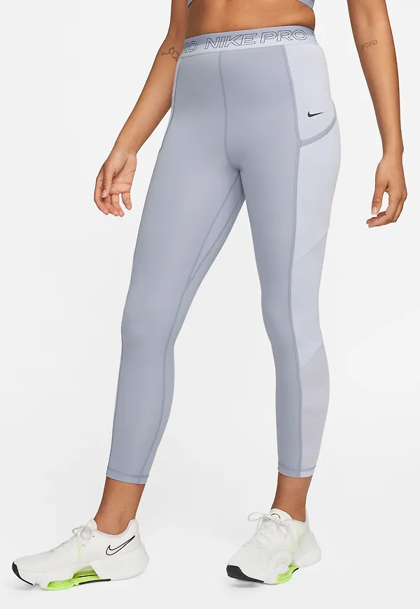 Nike Pro