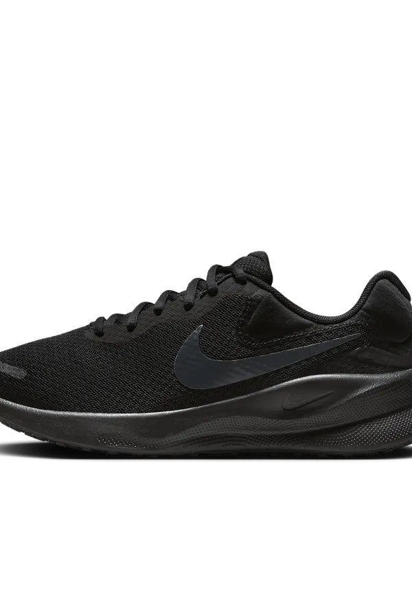Nike Revolution 7
