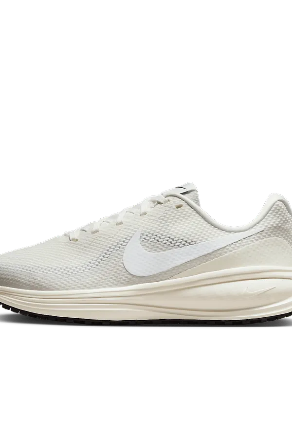 Nike Revolution 8