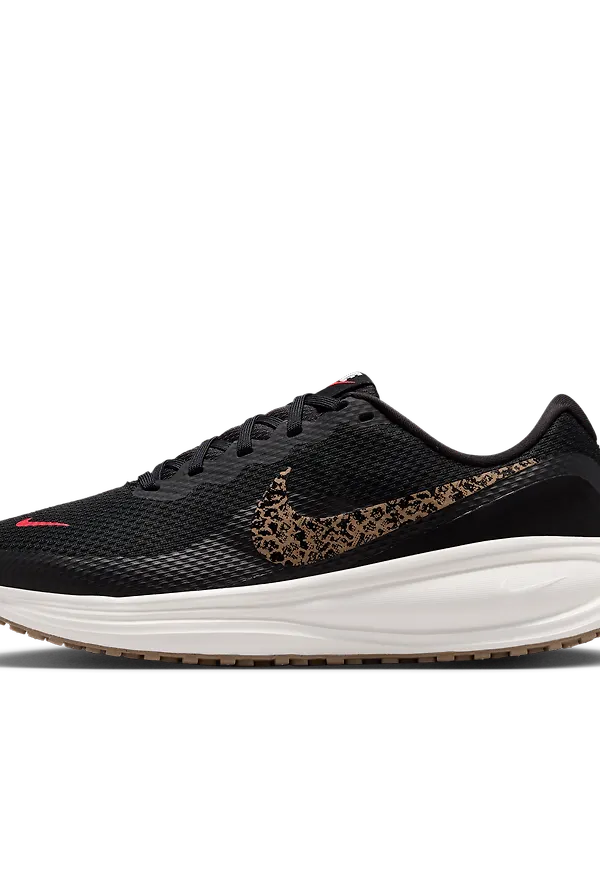 Nike Revolution 8