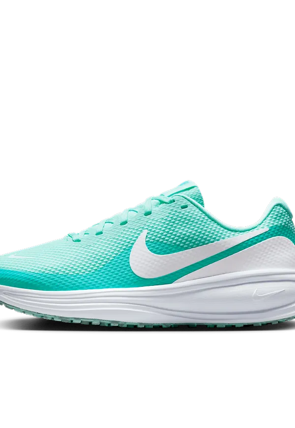 Nike Revolution 8