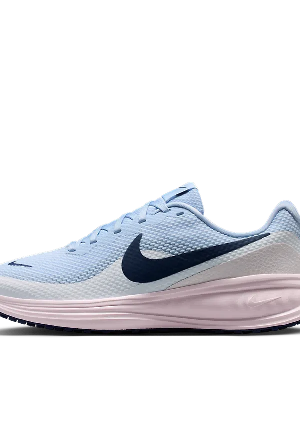 Nike Revolution 8
