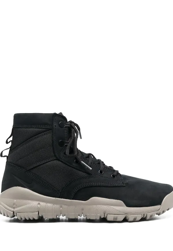 Nike SFB 6 höga sneakers - Svart