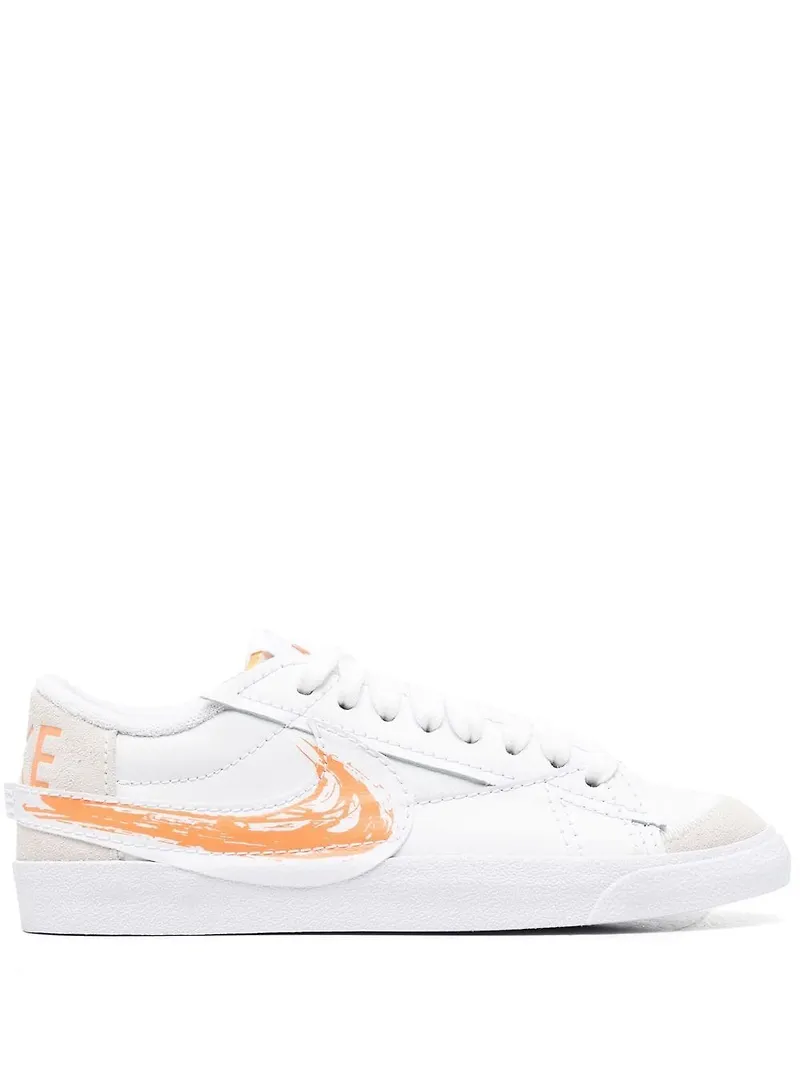 Nike sneakers med snörning och logotyp - Vit