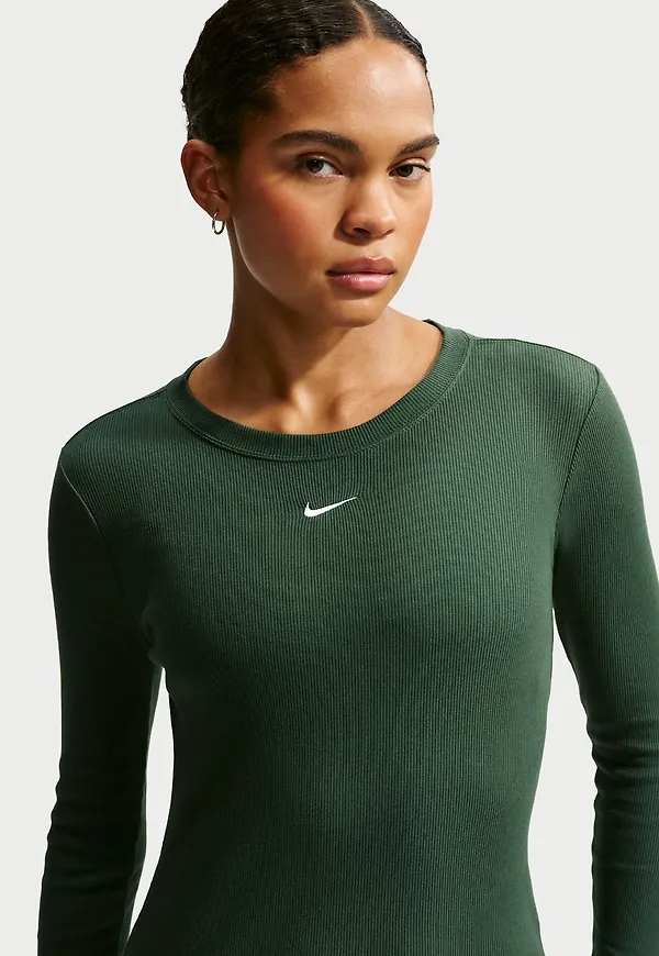 Nike Sportswear