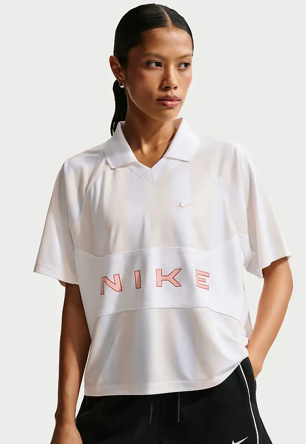 Nike Sportswear