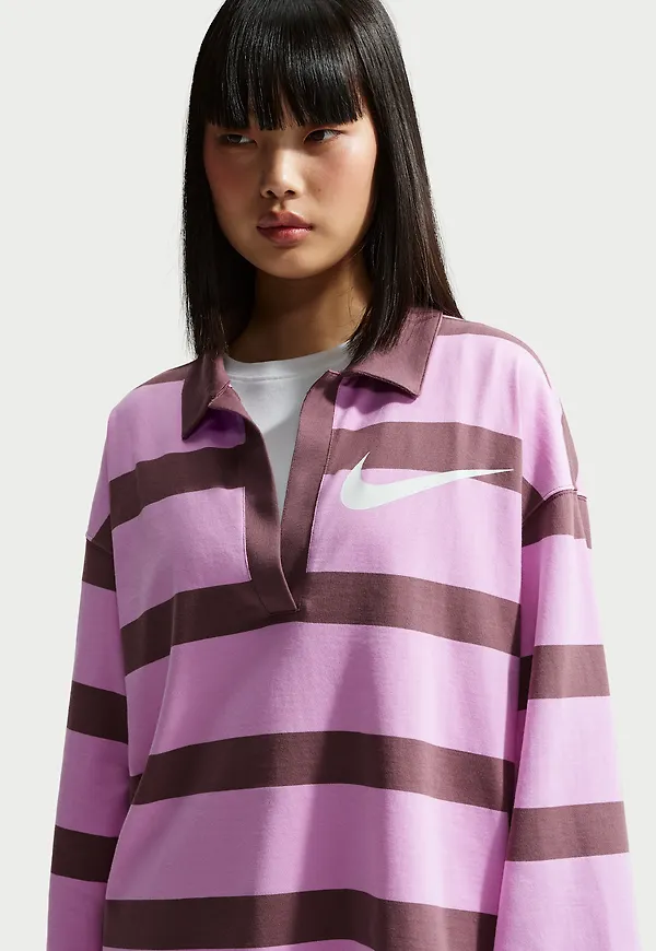 Nike Sportswear