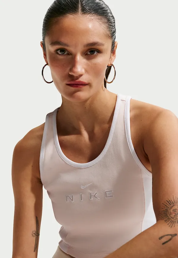 Nike Sportswear
