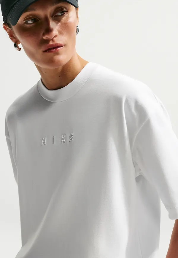 Nike Sportswear