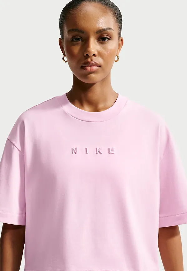 Nike Sportswear