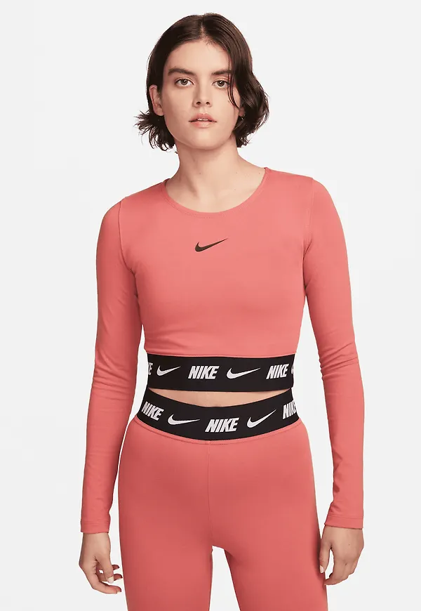 Nike Sportswear