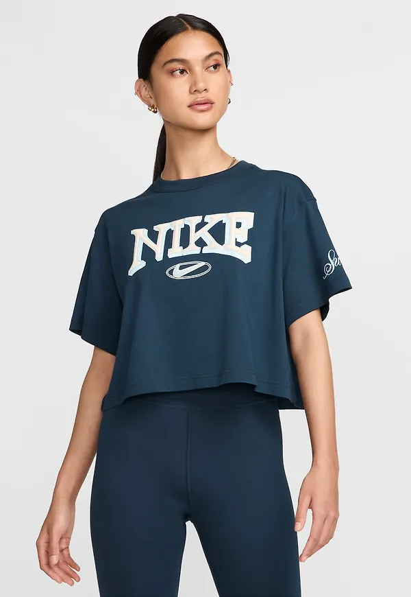 Nike Sportswear