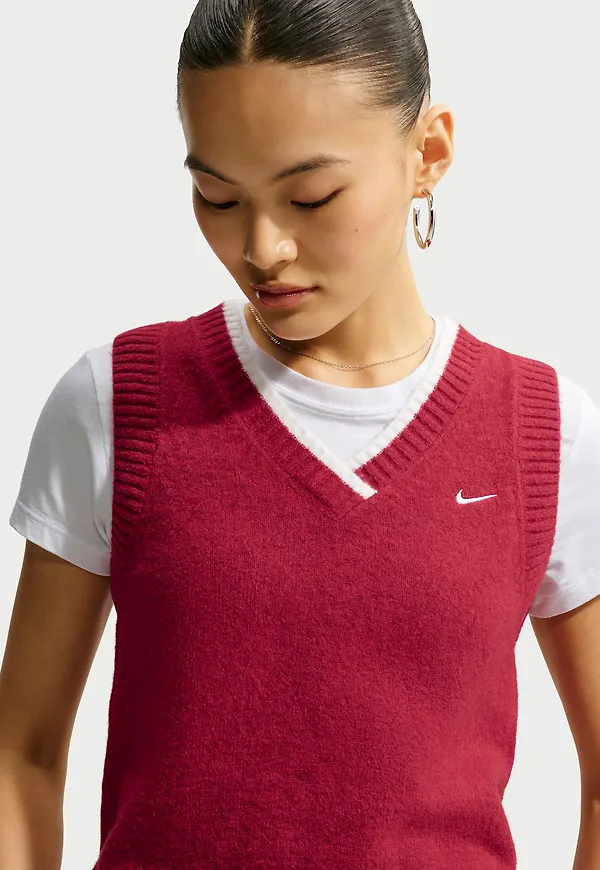 Nike Sportswear Chill Knit