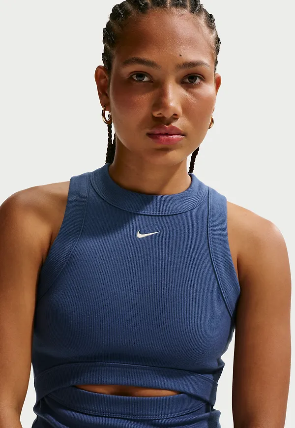 Nike Sportswear Chill Knit