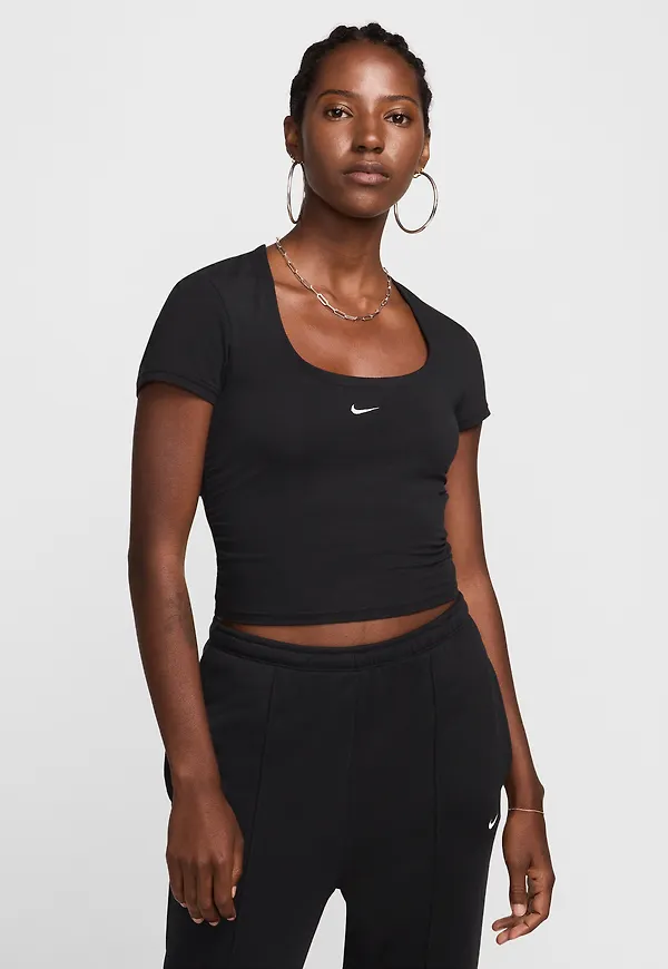 Nike Sportswear Chill Knit