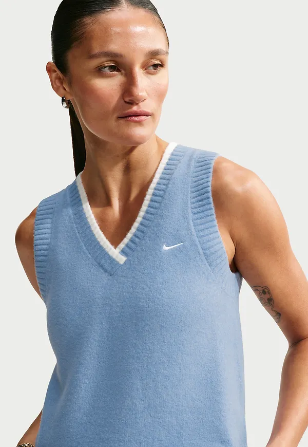Nike Sportswear Chill Knit