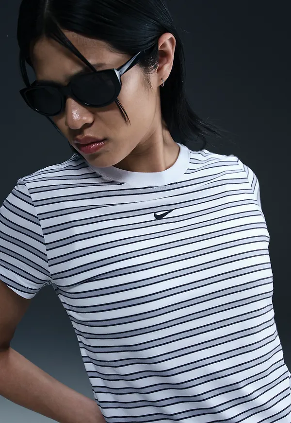 Nike Sportswear Chill Knit