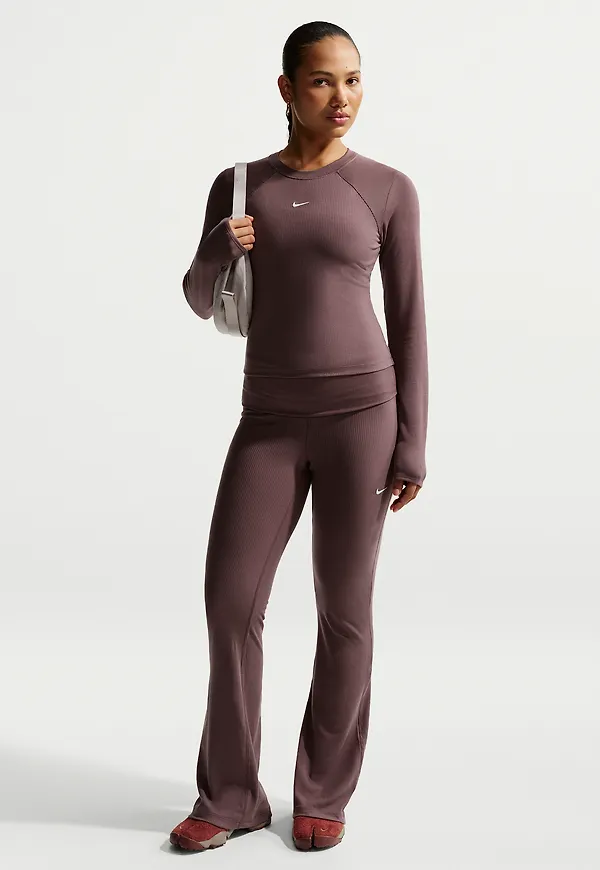 Nike Sportswear Chill Knit