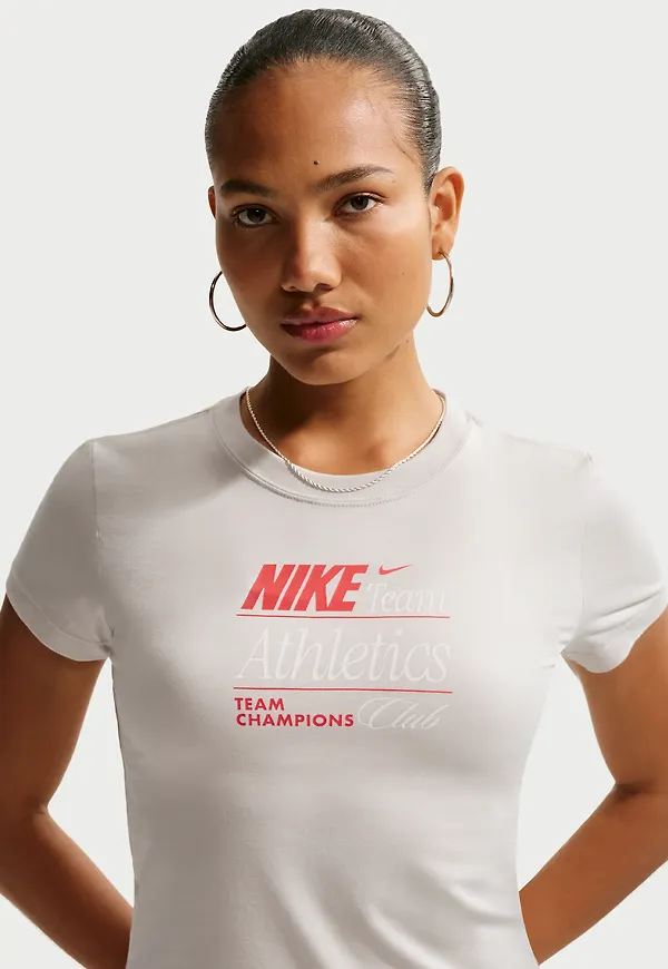 Nike Sportswear Chill Knit