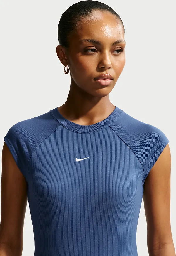 Nike Sportswear Chill Knit