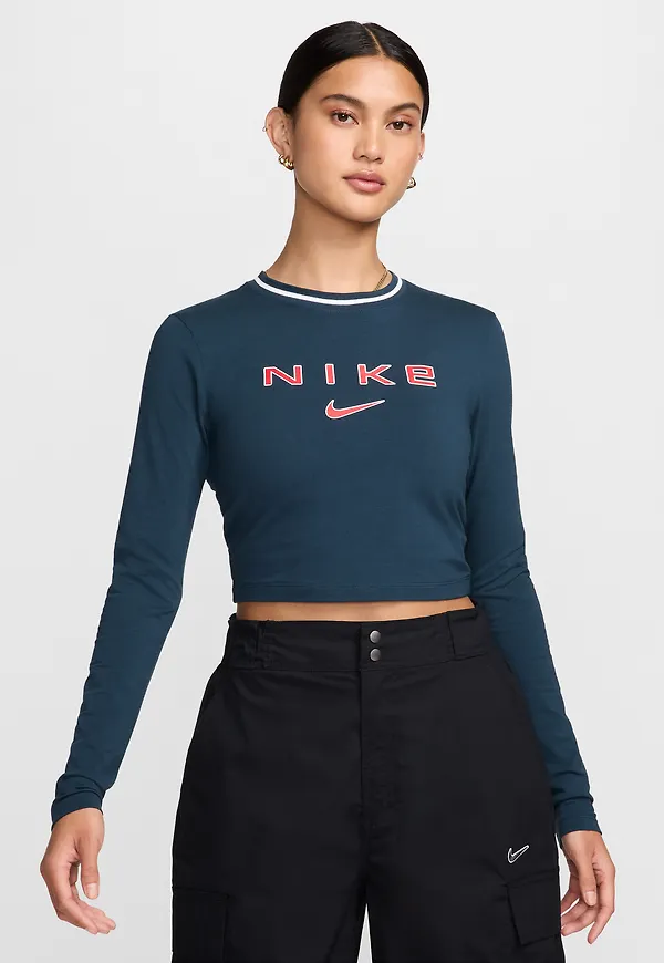 Nike Sportswear Chill Knit