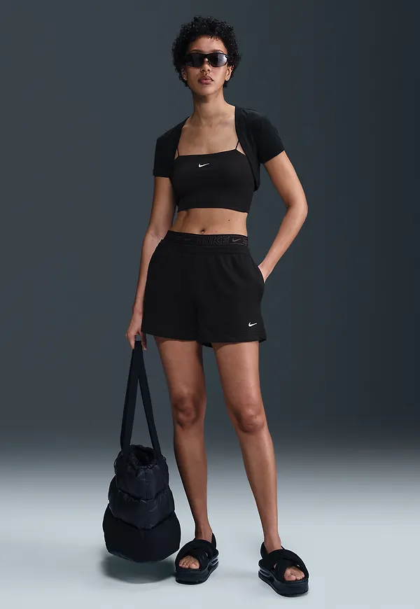 Nike Sportswear Chill Terry