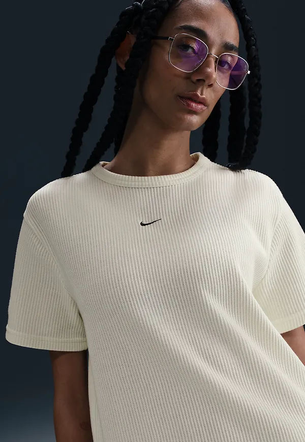 Nike Sportswear Chill Waffle