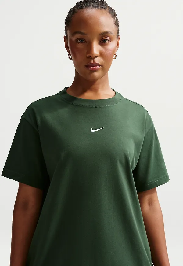 Nike Sportswear Classic