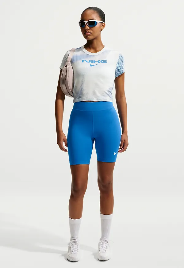 Nike Sportswear Classic