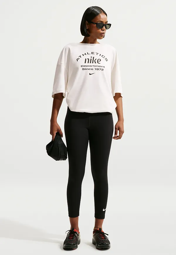 Nike Sportswear Classic