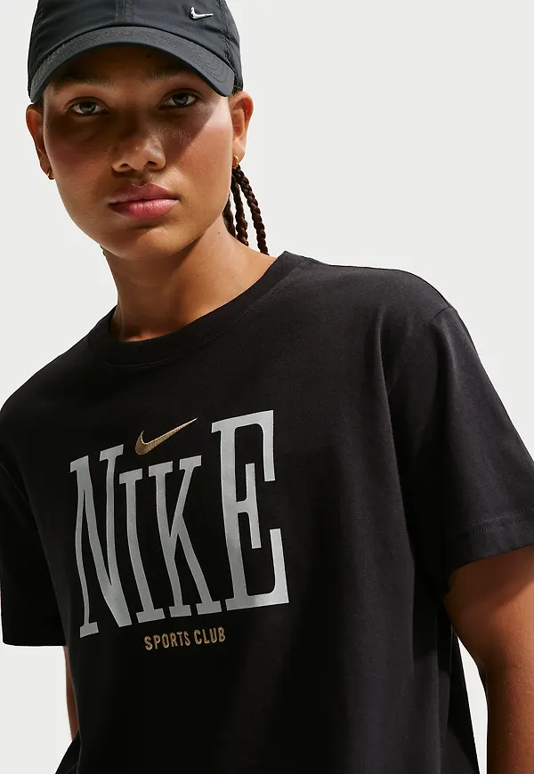 Nike Sportswear Classic