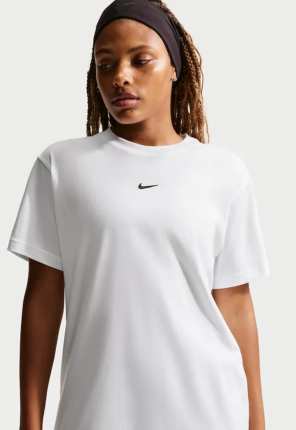Nike Sportswear Classic