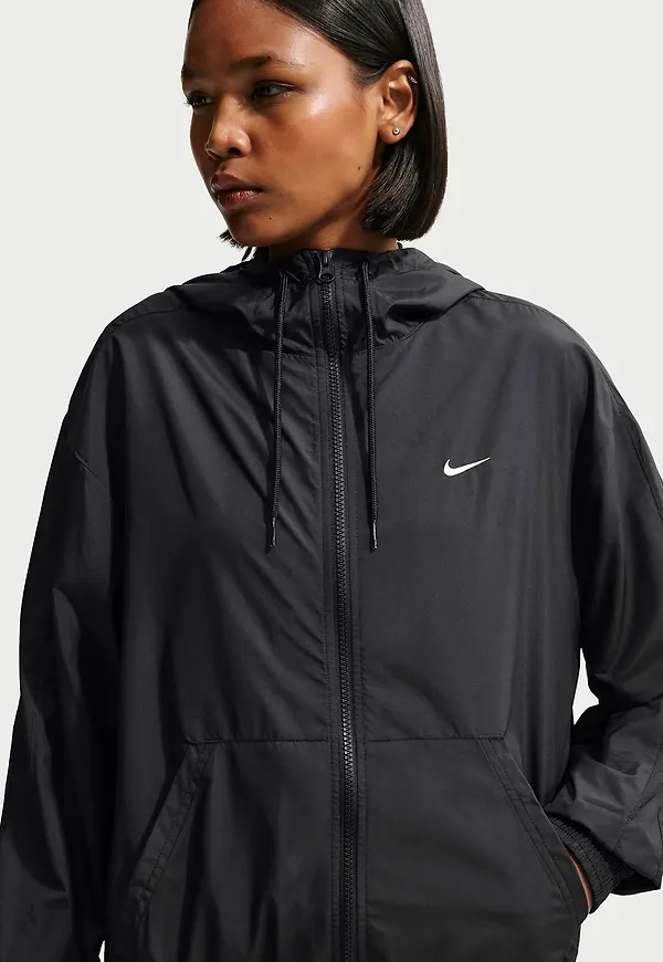 Nike Sportswear Classic Wovens